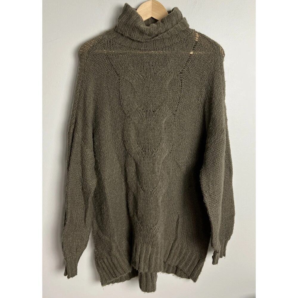 Aerie Olive Green Cable Knit Turtleneck Sweater Size Medium Long Sleeve Women’s